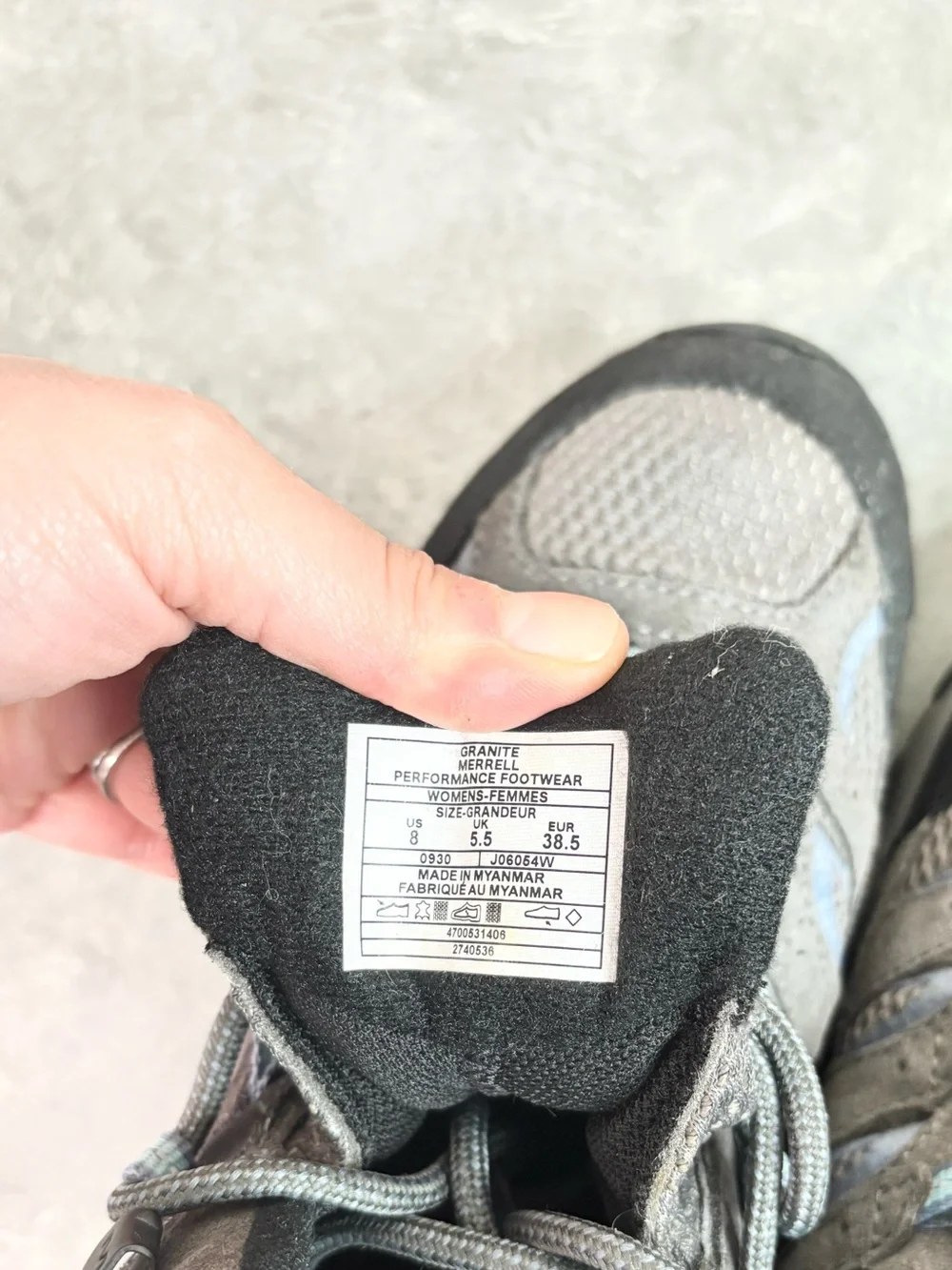 Merrell Women's Moab 3 Mid Waterproof Hiking Boots size 8 grey blue black
